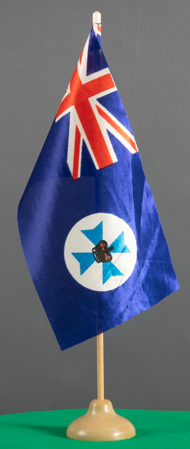 Queensland Desk Flag 30x15cm