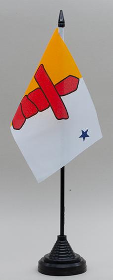 Nunavut Desk Flag